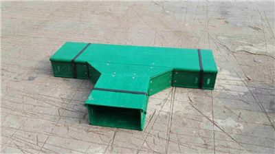 玻璃鋼橋架彎頭制作